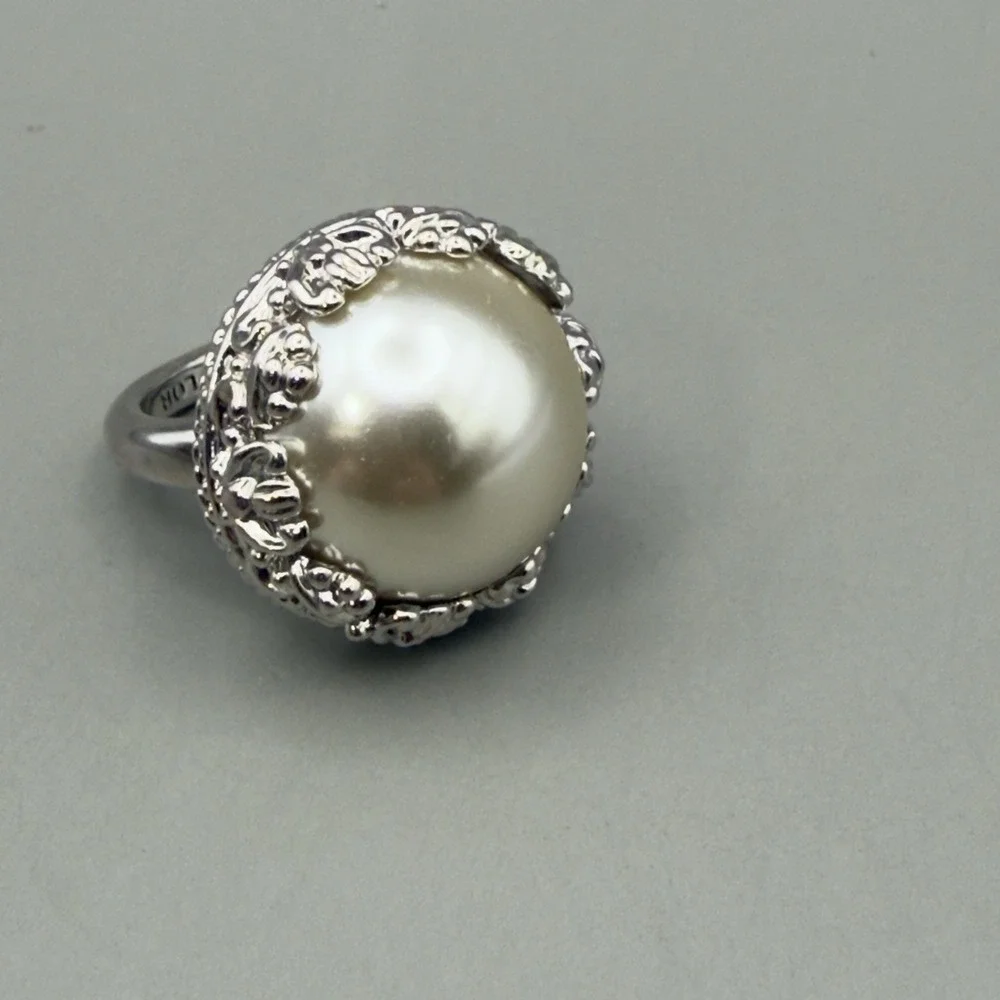 Ann Taylor Faux Pearl Statement Ring Silver Tone Large Dome Cocktail Style 6 VTG